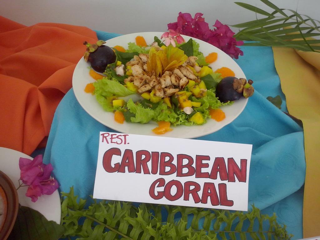 Caribbean Coral Inn Tela Kültér fotó